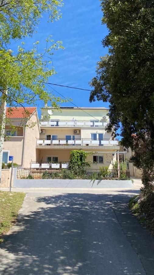 Lukenda Rooms Pakoštane Dış mekan fotoğraf